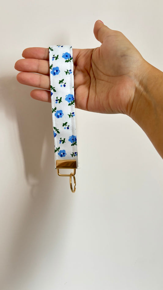 Spring Mornings Keychain Wrislet