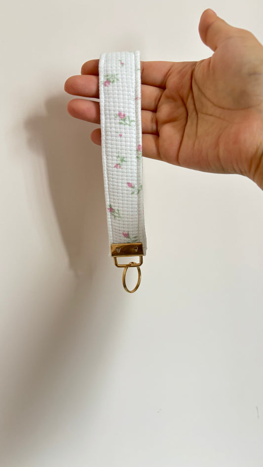 Rosy Morning Keychain Wrislet